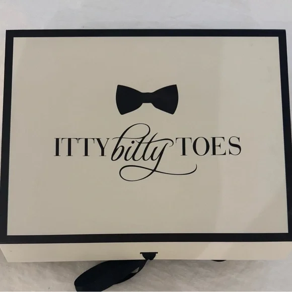 Itty bitty toes bundle - Picture 8 of 8